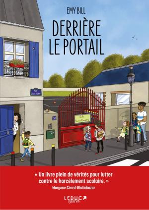 Derrière le portail
