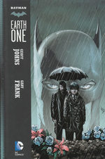 couverture, jaquette Batman - Terre un TPB hardcover (cartonnée) 1