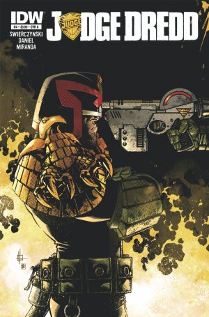 Judge Dredd 4 - We've Got You Now & Fugitive Daze