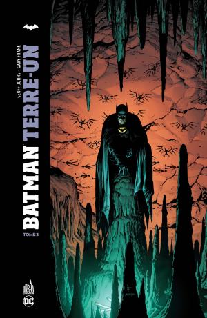 couverture, jaquette Batman - Terre un 3 TPB hardcover (cartonnée) (Urban Comics) Comics