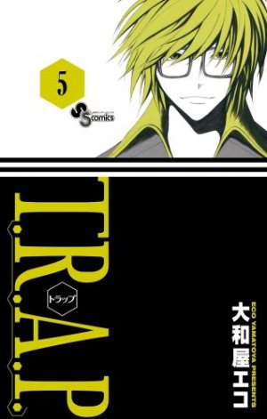 couverture, jaquette T.R.A.P 5  (Shogakukan) Manga