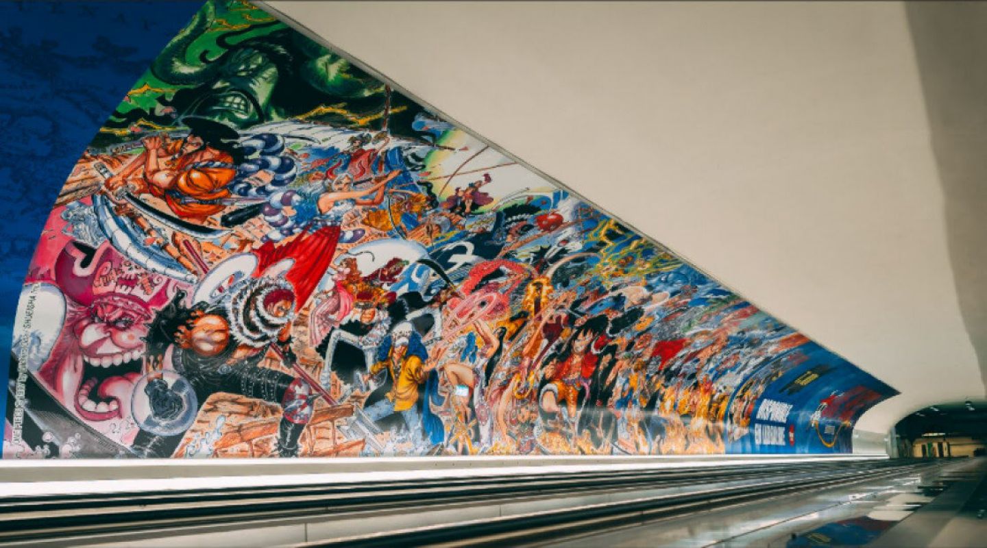 La plus grande fresque jamais réalisée pour One Piece habille les transports en commun pour le tome 101 de la série ! 